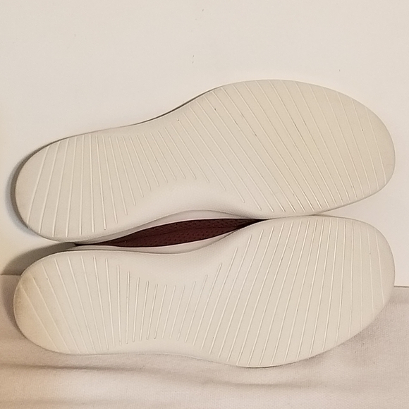 Allbirds Tree Runner Maroon Sneaker Size 9 - Picture 7 of 7